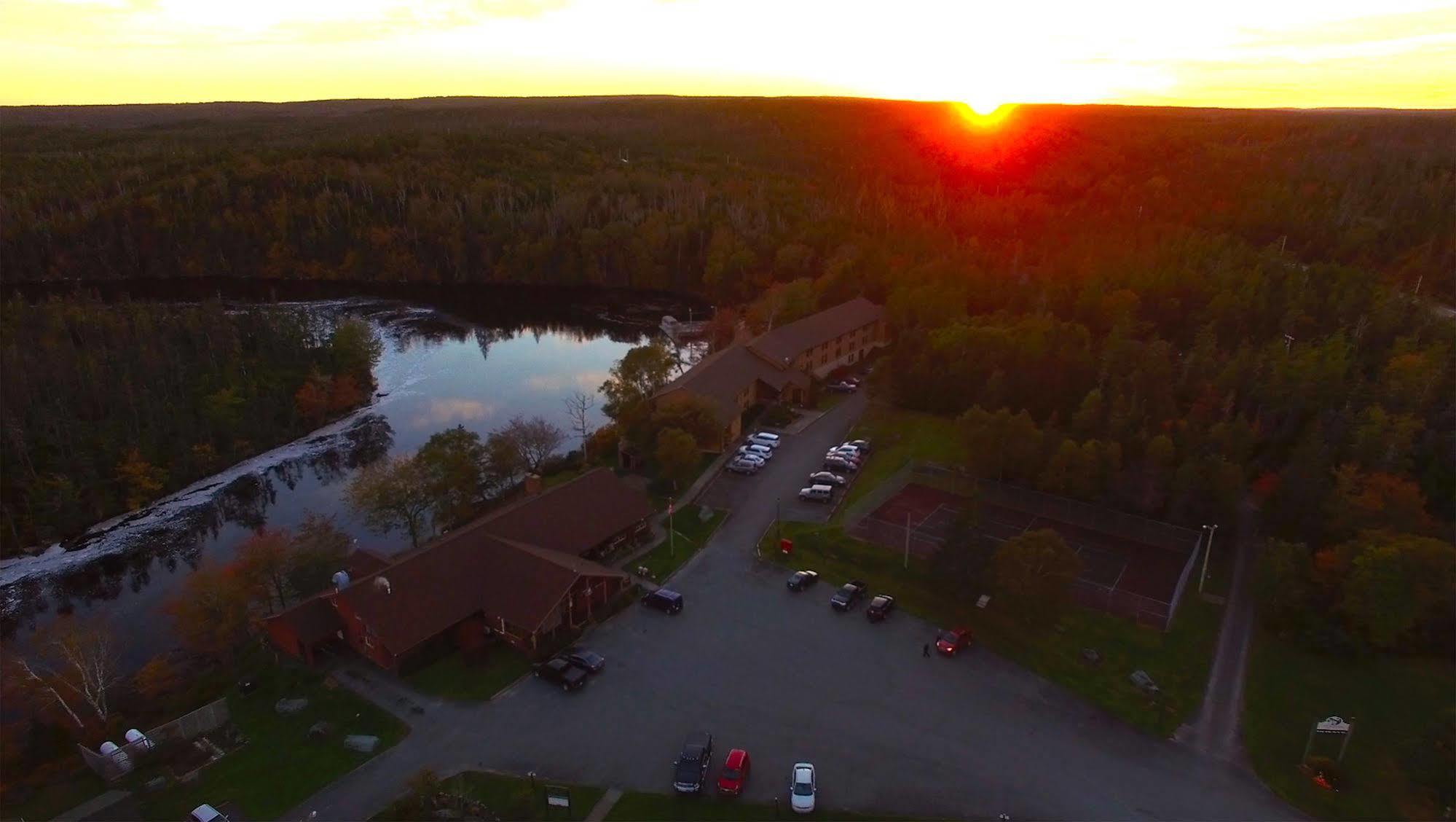 Liscombe Lodge Resort & Conference Center Екстер'єр фото